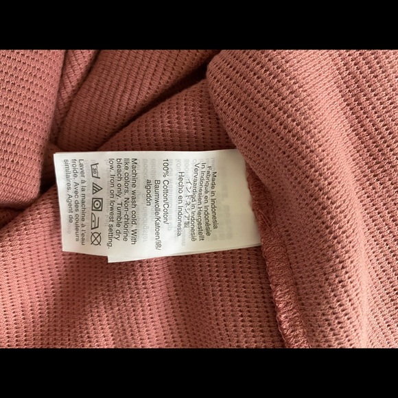 Texture & Thread Button-Back Mockneck Top NWOT - Picture 6 of 9